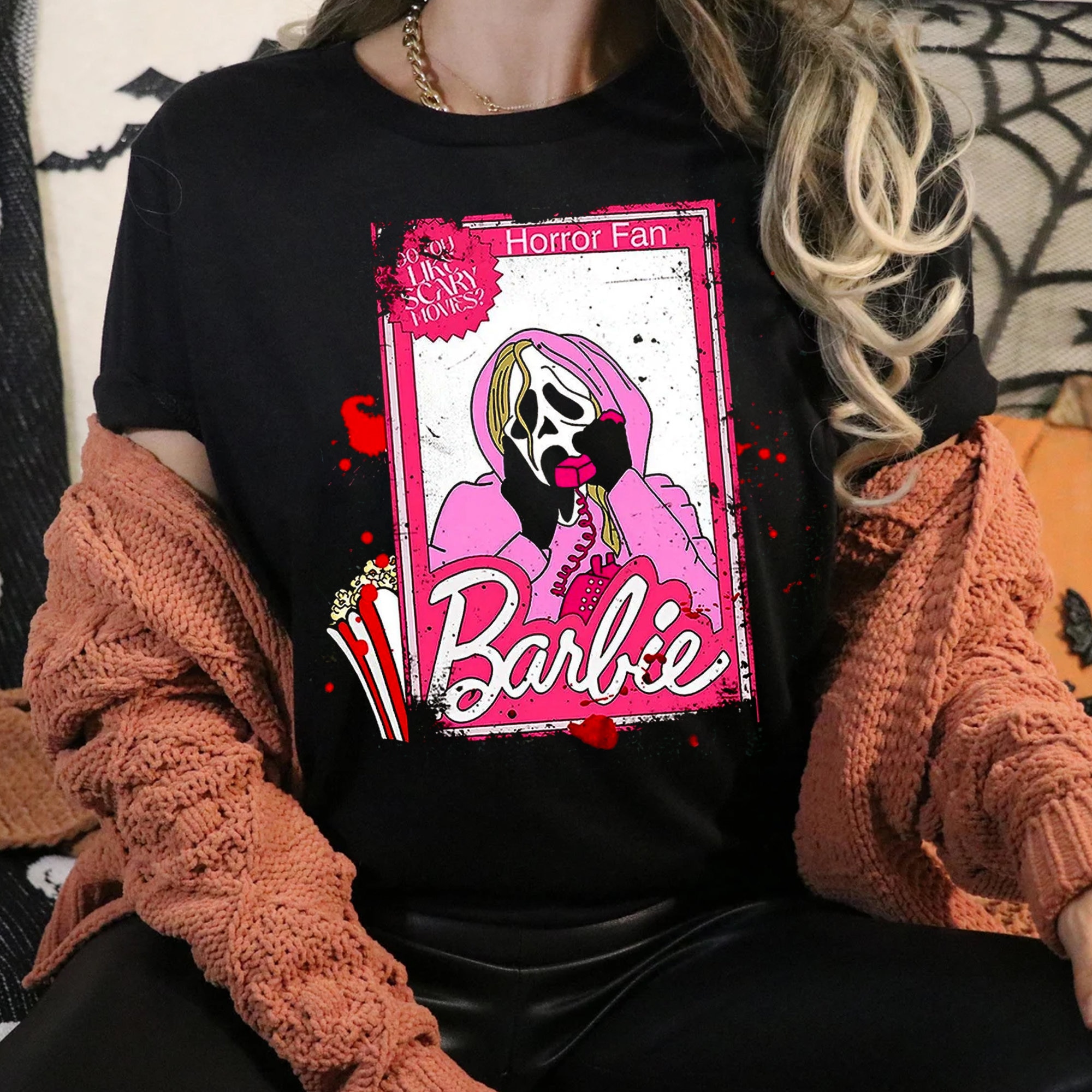 Horror Barbie Grafik Scary Movie Ghostface Lustig Design TShirt