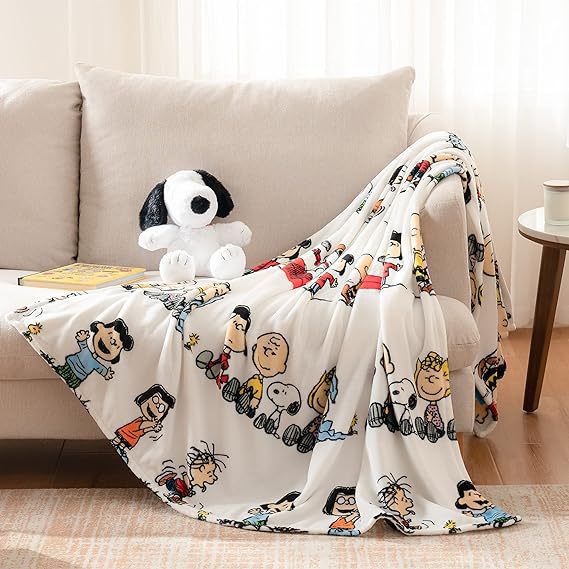 Snoopy Dog Cute Cartoon Pattern Flannel Blanket
